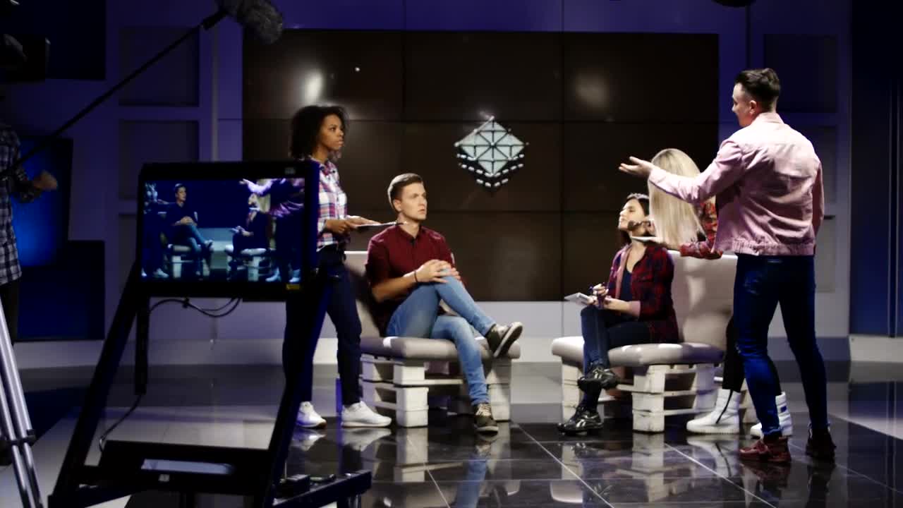 Stock Video Film Crew Preparing Show For Tv Live Wallpaper For PC - Free Download