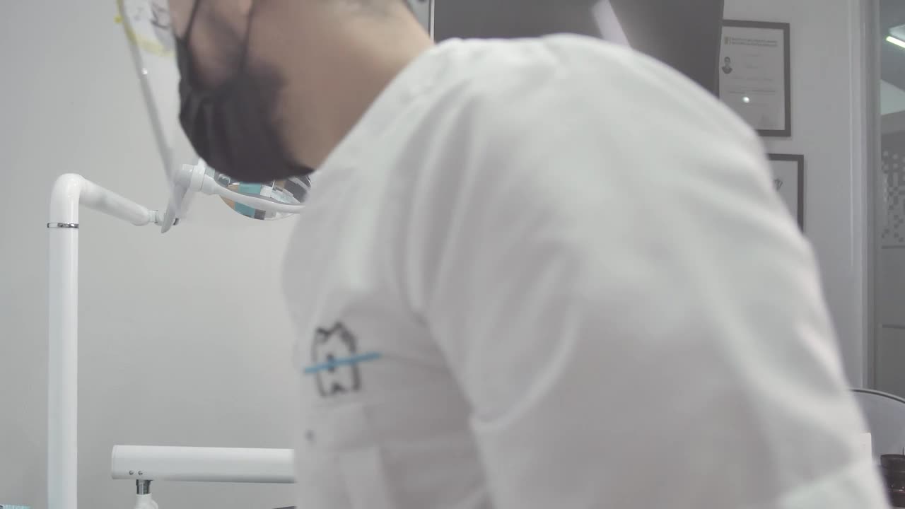 Stock Video Dentists In Office Live Wallpaper For PC - Free Download