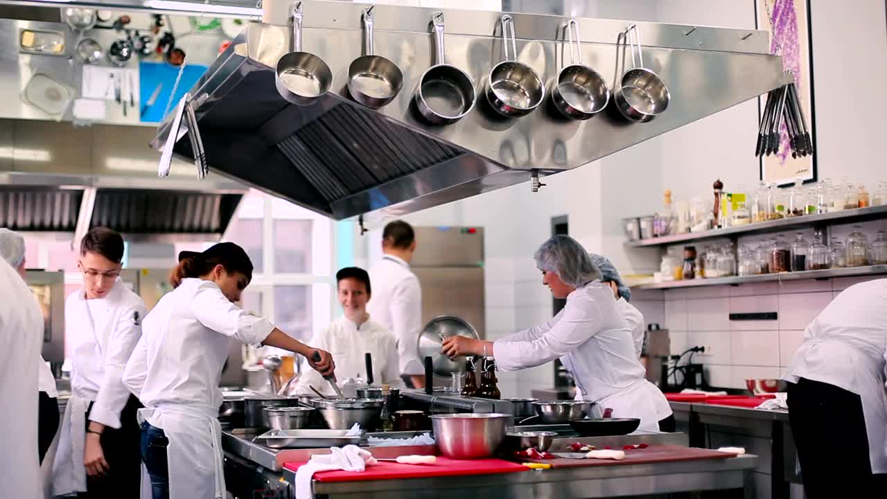 Video Stock Professional Chefs Work In Restaurant Kitchen Live Wallpaper Free - Free Download