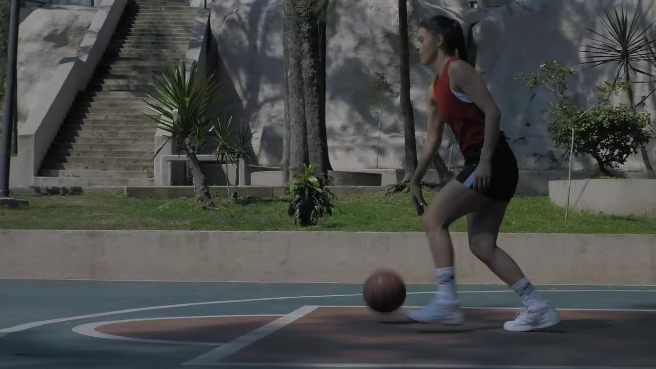 Video Stock Player Dribbling Basketball Live Wallpaper Free - Free Download