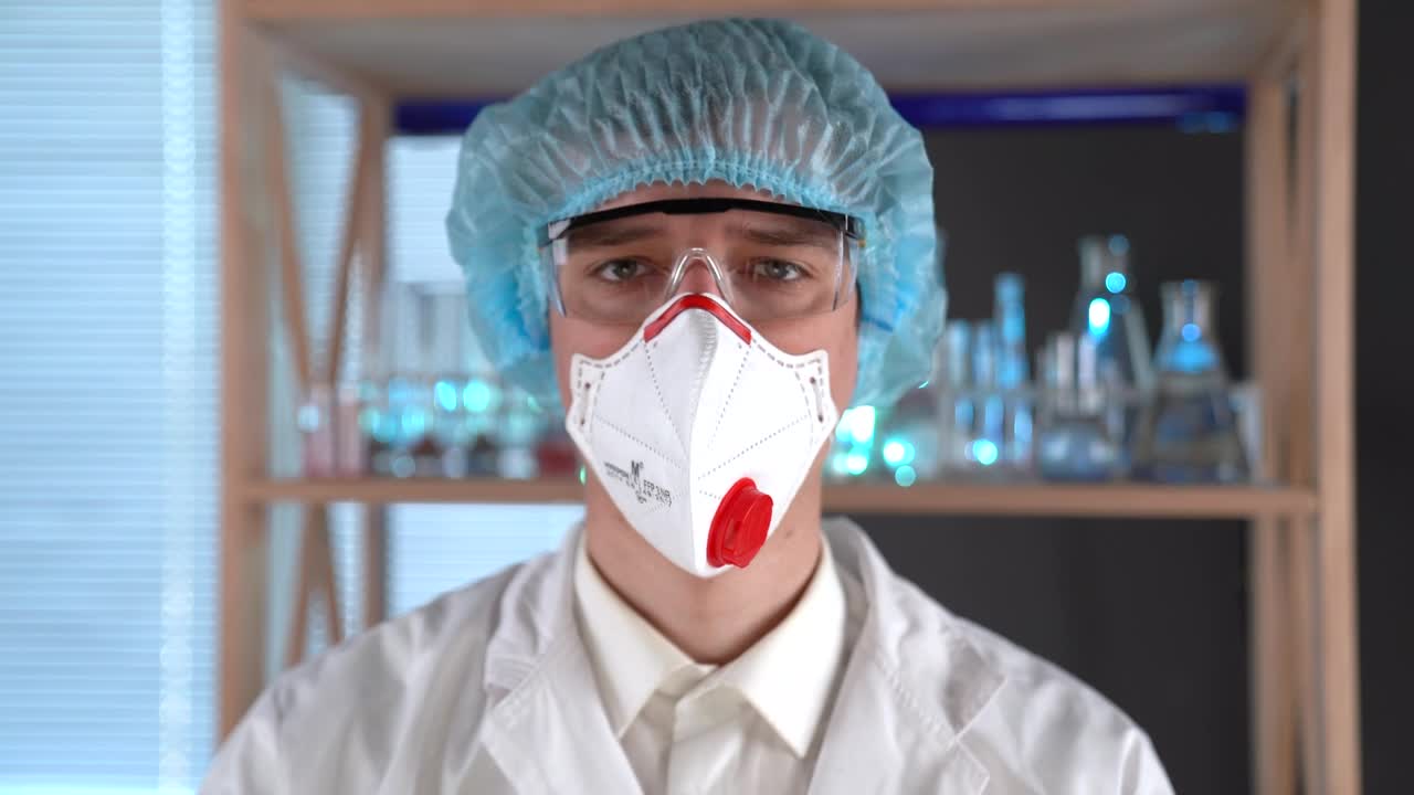 Stock Video Doctor Adjusting A Syringe Live Wallpaper For PC - Free Download