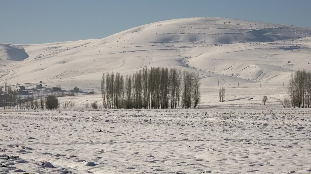 Free Video Stock Snowed Plain And Hills Landscape Live Wallpaper - Free Download