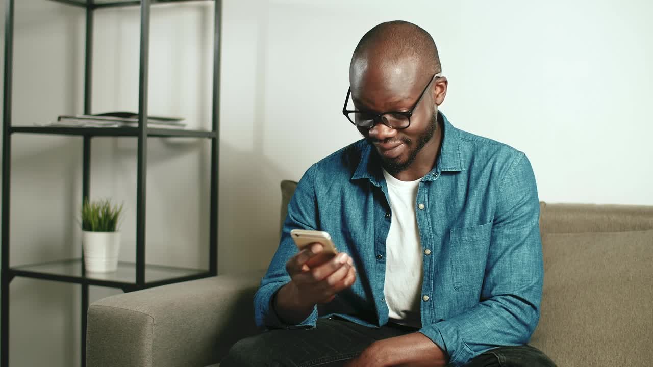 Stock Video Having Fun On Social Media In A Smartphone Animated Wallpaper - Free Download