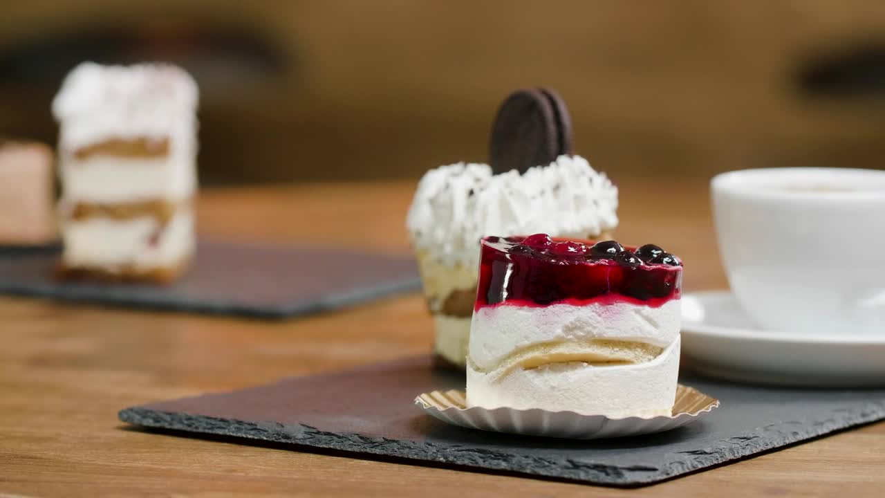 Stock Video Luxury Cakes With Tea Animated Wallpaper - Free Download
