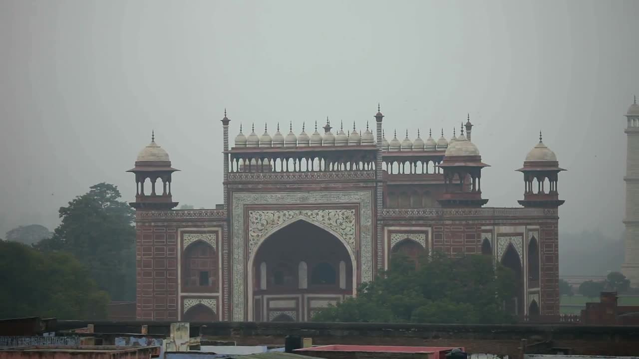Free Video Stock taj mahal from afar Live Wallpaper - Free Download