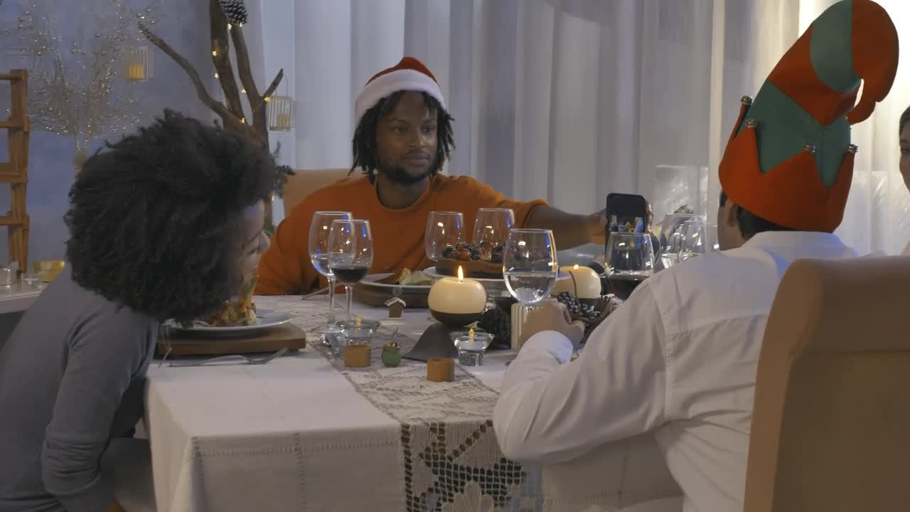 Free Stock Video Several Friends Having A Christmas Dinner Live Wallpaper - Free Download