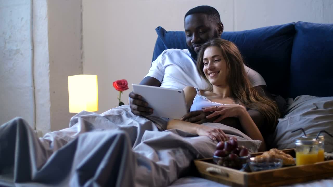 Stock Video Couple Laughing In Bed Live Wallpaper For PC - Free Download