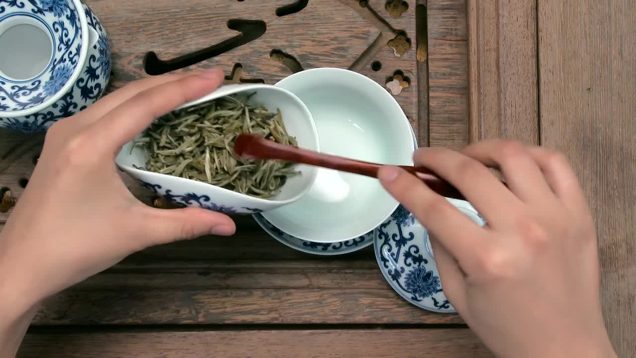 Stock Video Filling Up A Teapot Live Wallpaper For PC - Free Download