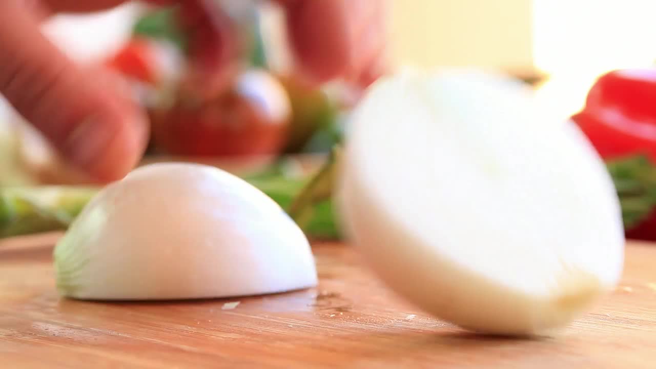 Video Stock Person Slicing Onion On A Board Live Wallpaper Free - Free Download