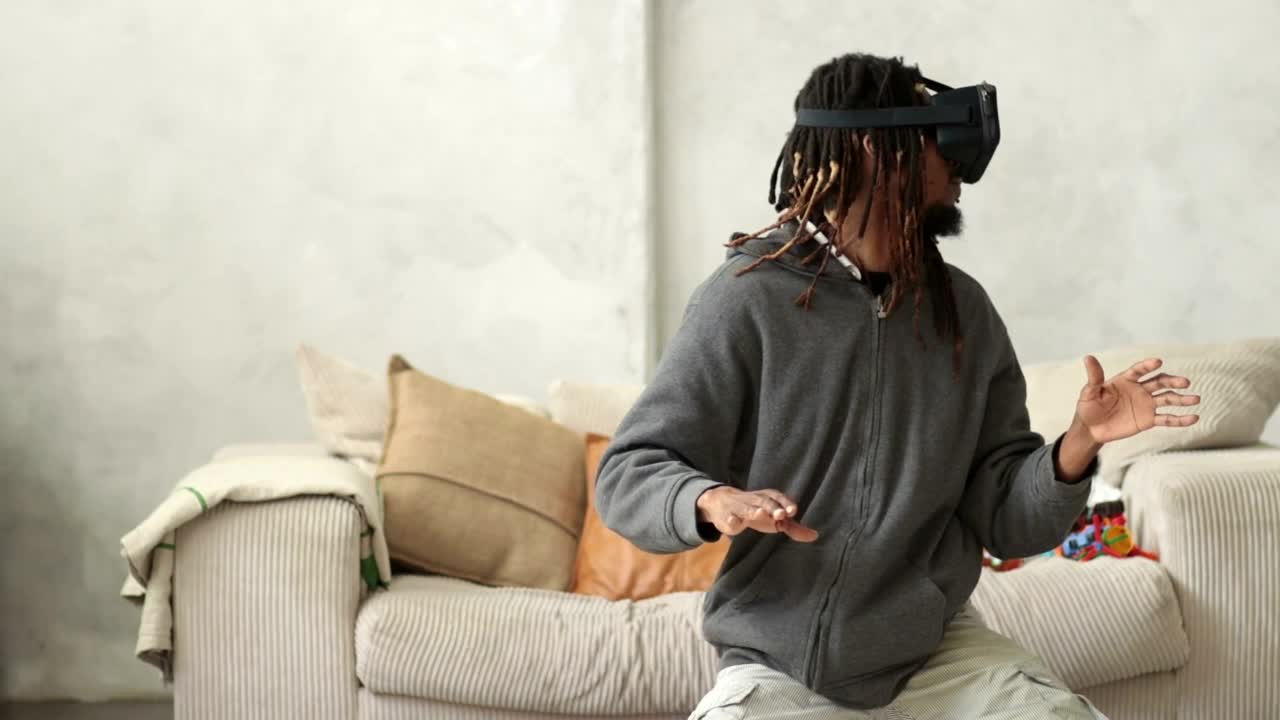 Stock Video Man With Virtual Reality Glasses Doing Gesture Animated Wallpaper - Free Download