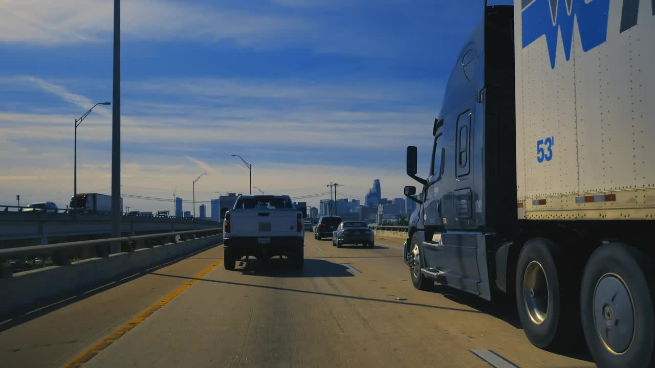 Free Stock Video Traveling Slow Down A Highway In A City Live Wallpaper - Free Download