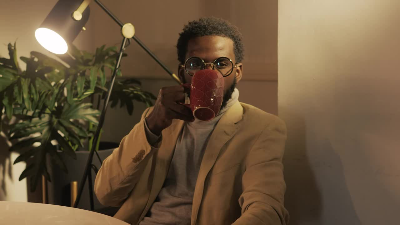 Free Video Stock Stylish Man Drinking A Cup Of Coffee Live Wallpaper - Free Download