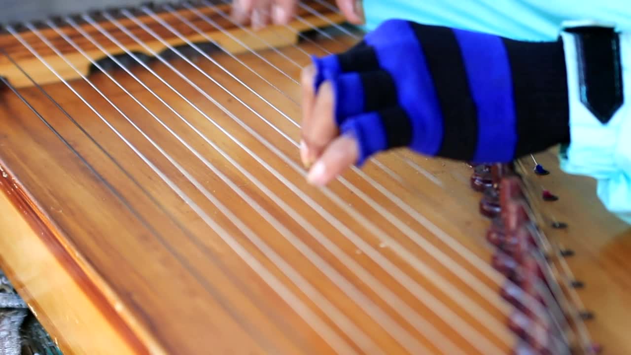 Video Stock Playing A Harp With Gloves Live Wallpaper Free - Free Download