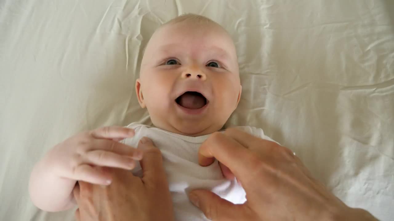 Stock Video Making A Little Baby Laugh Animated Wallpaper - Free Download