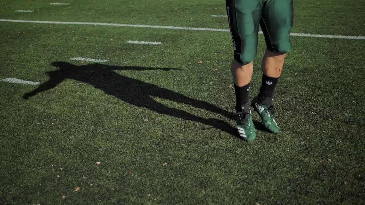 Stock Video Football Player Warming Up Live Wallpaper For PC - Free Download