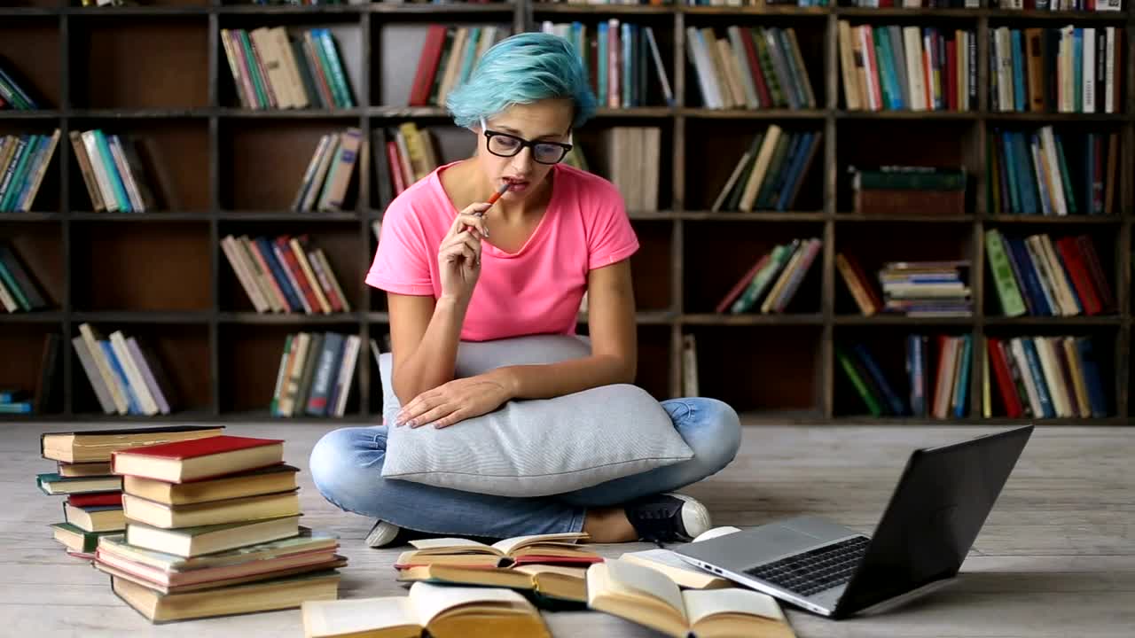 Stock Video Female Student In The Library Live Wallpaper For PC - Free Download