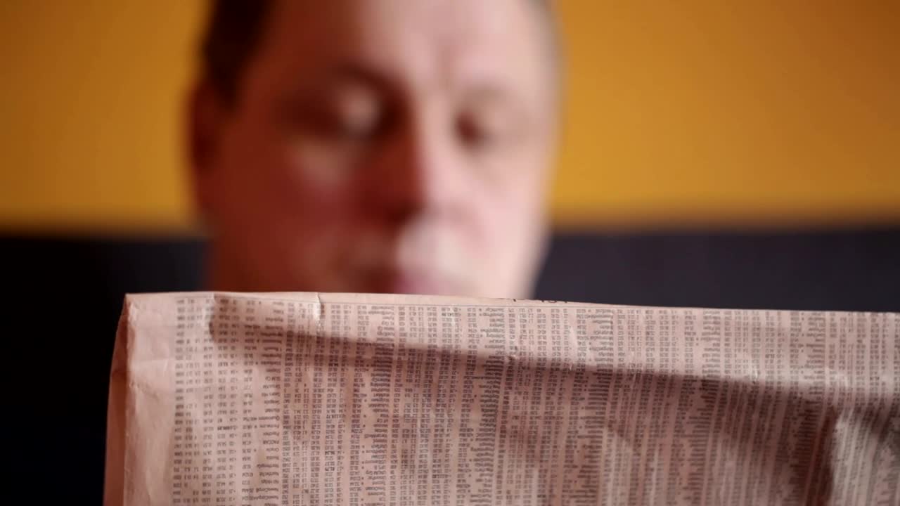 Video Stock Reading A Newspaper In The Morning Live Wallpaper Free - Free Download