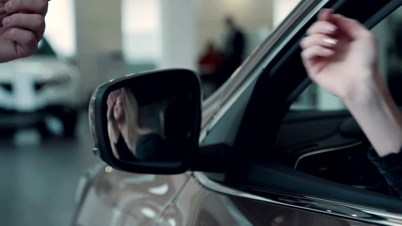 Stock Video Delivering Car Keys To The Owner Live Wallpaper For PC - Free Download