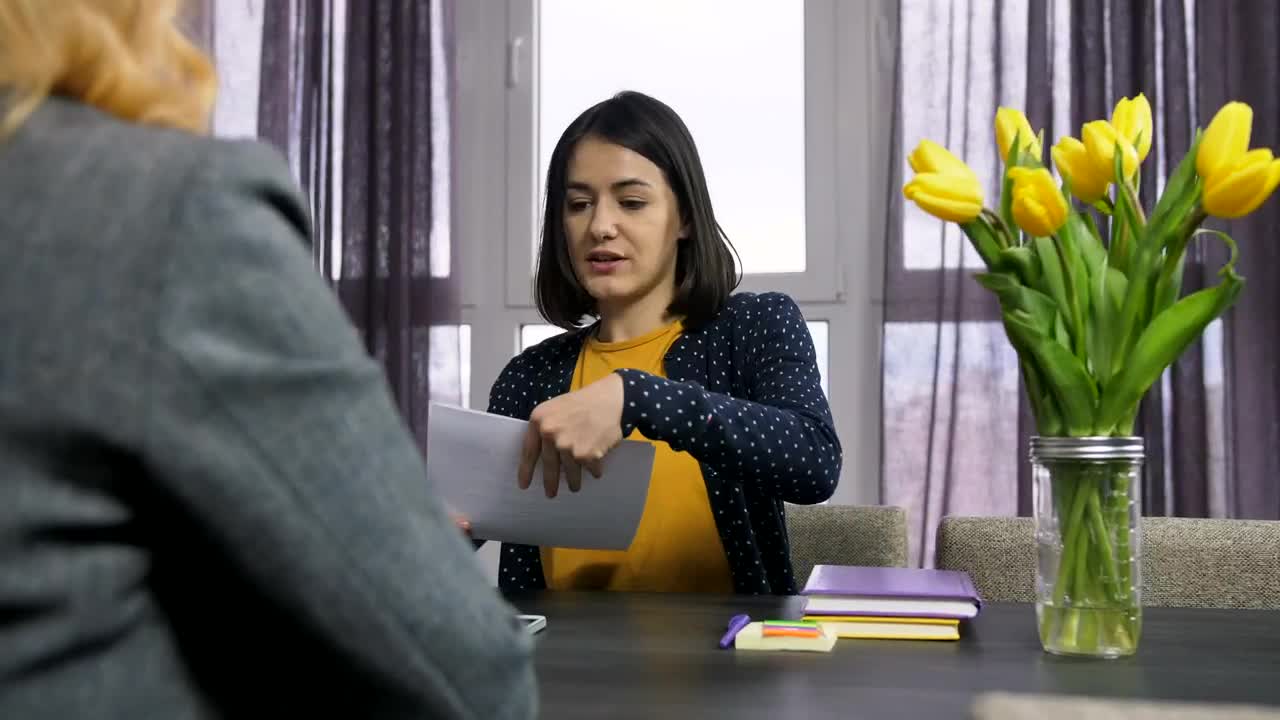 Stock Video Girl Being Interviewed Live Wallpaper For PC - Free Download