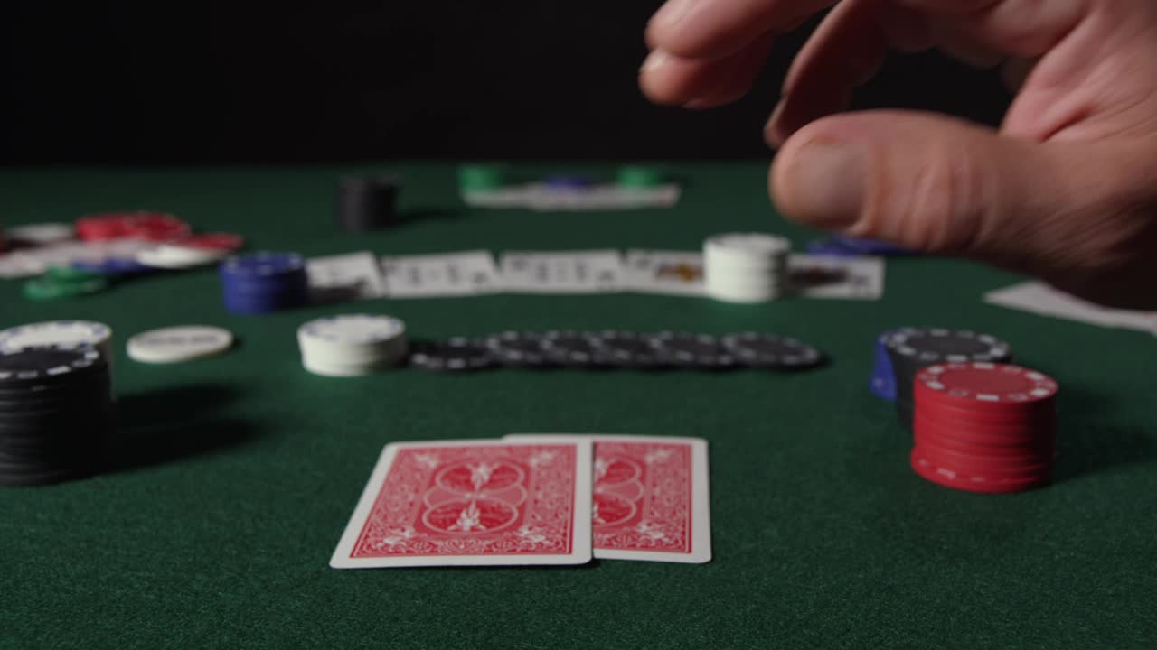 Video Stock Poker Player Revealing Two Cards Live Wallpaper Free - Free Download