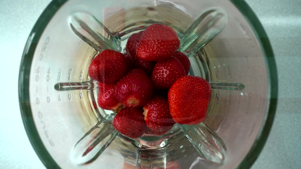Stock Video Making A Strawberry Smoothie Animated Wallpaper - Free Download