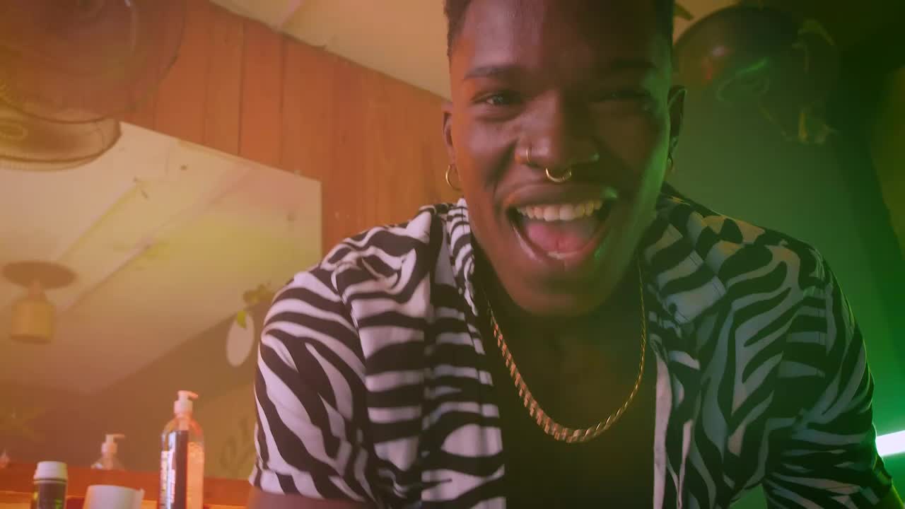 Free Stock Video Young Man Singing And Dancing In A Barbershop Live Wallpaper - Free Download