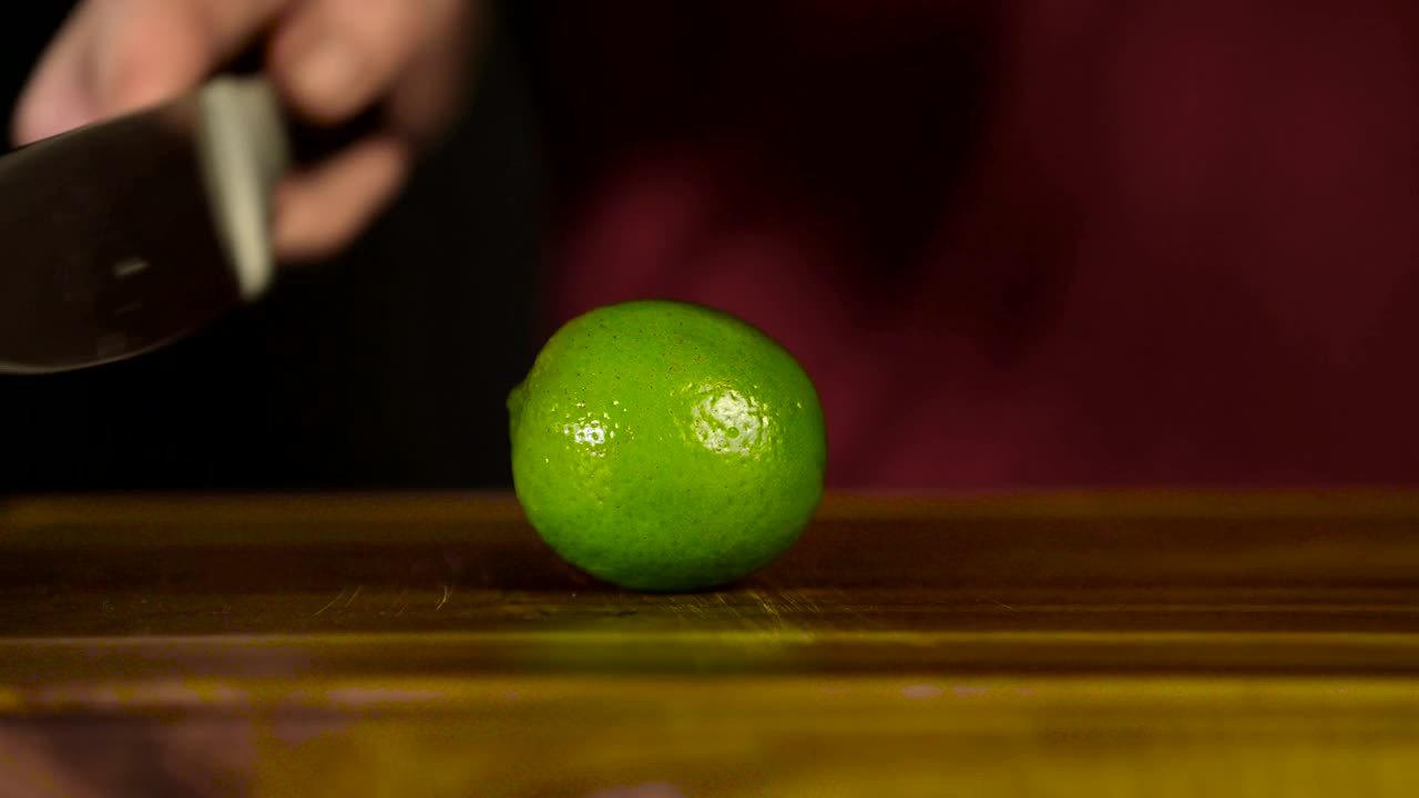Stock Video Cutting A Lime In Half For Drinks Live Wallpaper For PC - Free Download