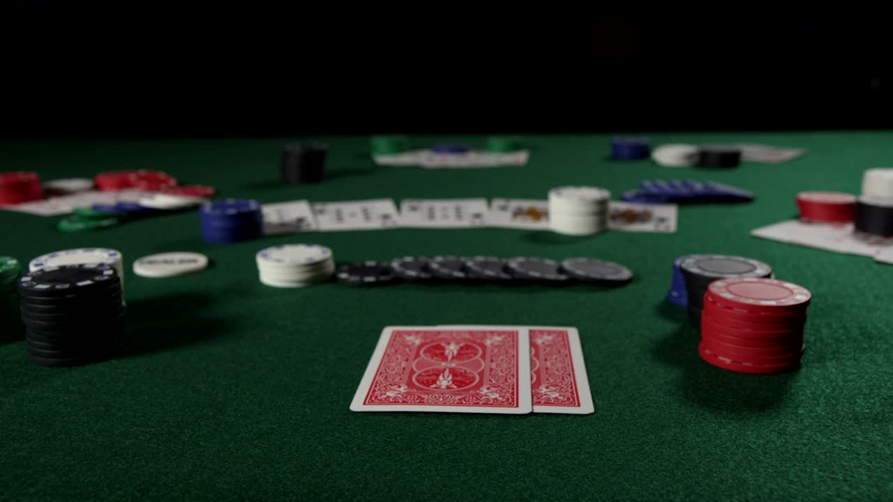 Video Stock Poker Player Checking Their Cards Live Wallpaper Free - Free Download