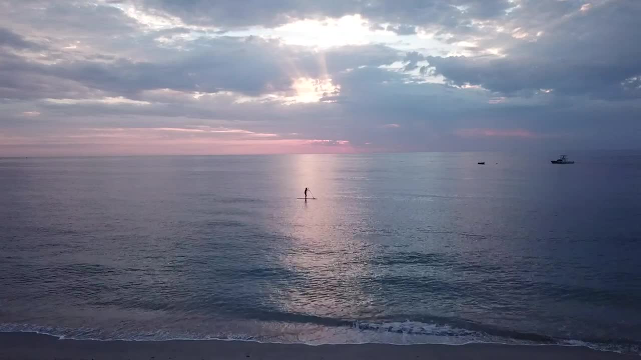 Video Stock Calm Sea With Paddleboarder Live Wallpaper For PC - Free Download