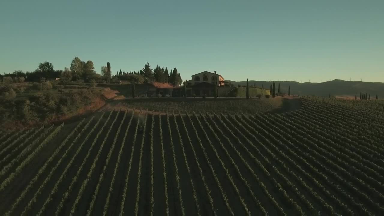 Free Video Stock Spraying Crops Live Wallpaper - Free Download