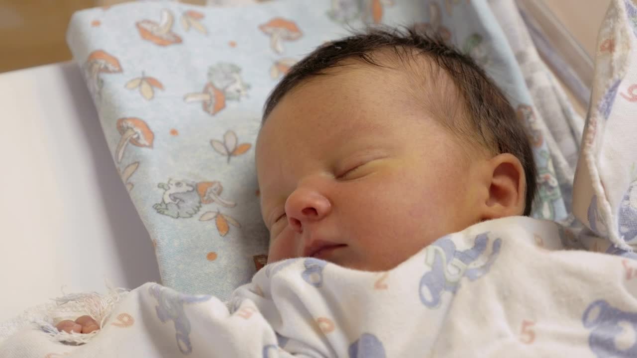 Stock Video Newborn Baby Waking Up Live Wallpaper - Free Download