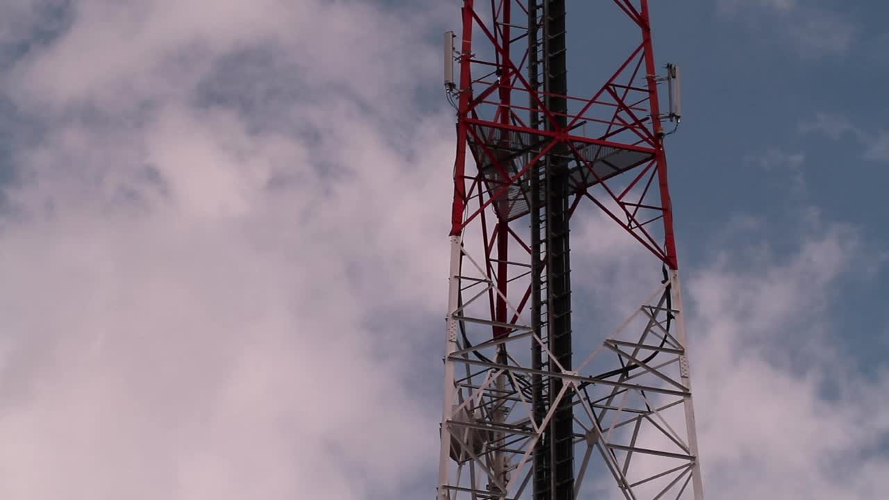 Video Stock Red And White Communications Tower Live Wallpaper Free - Free Download