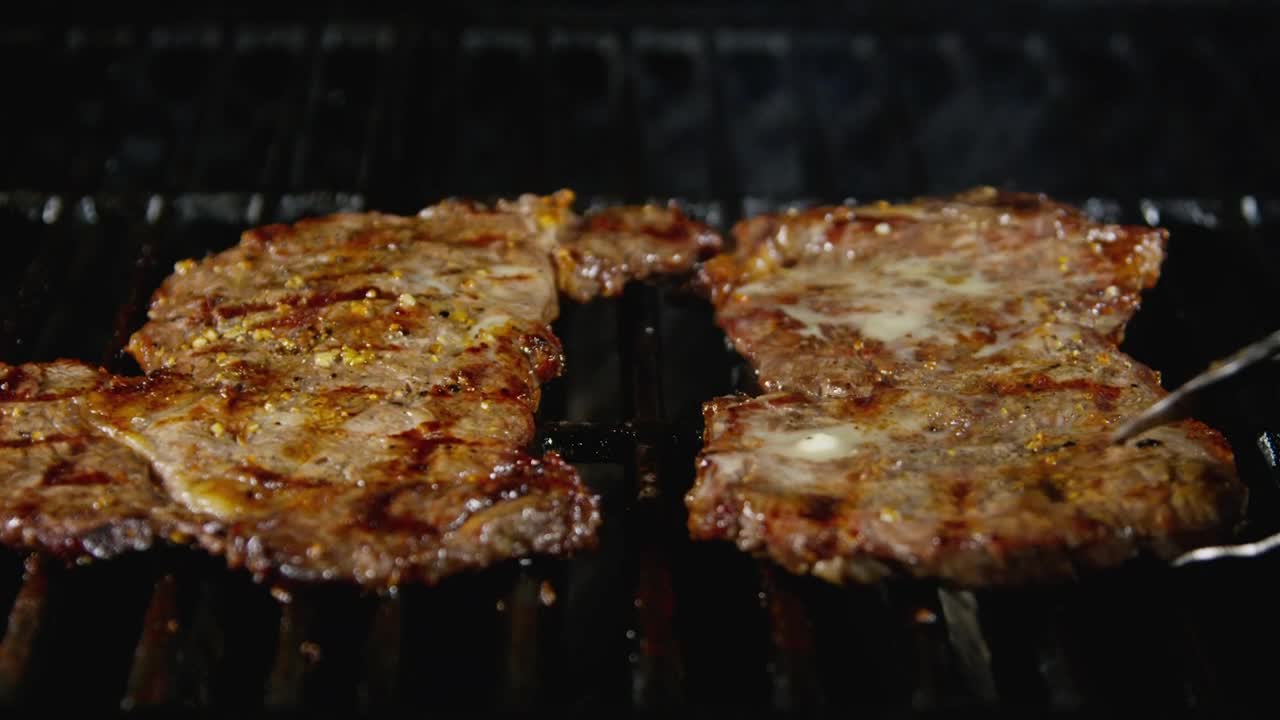 Free Video Stock Steaks On A Hot Bbq Grill Live Wallpaper - Free Download