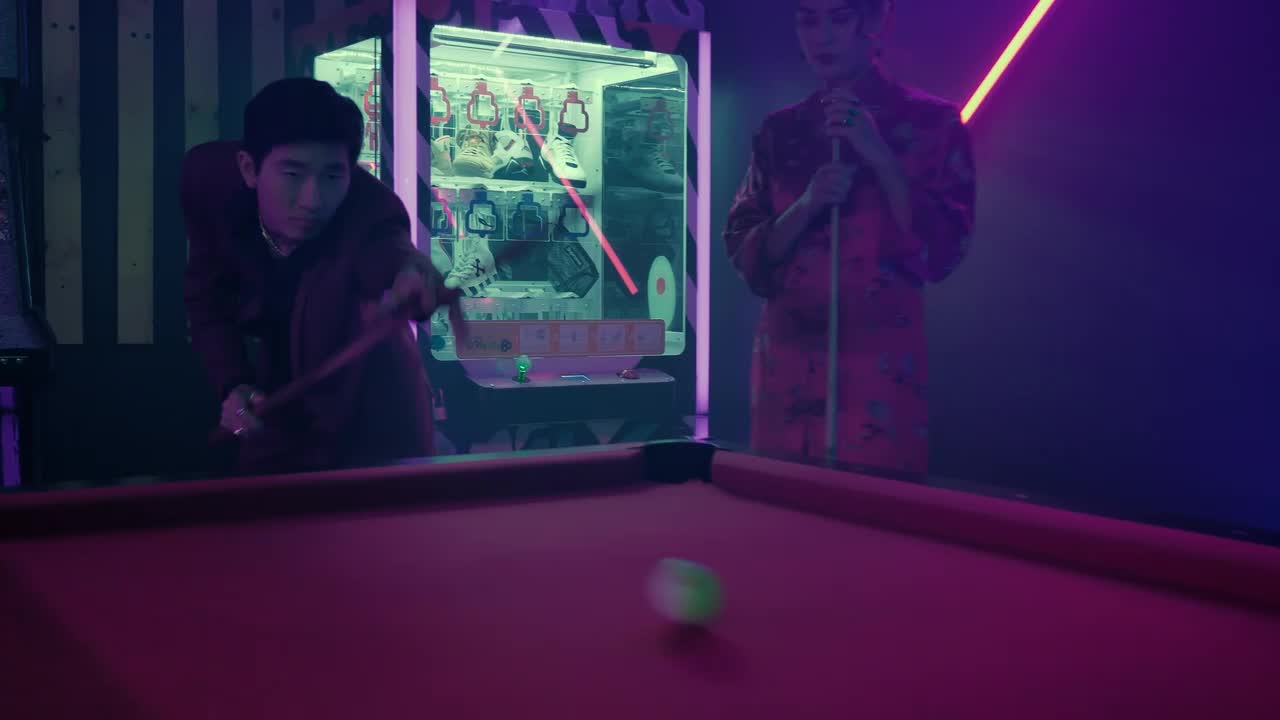 Free Video Stock Starting A Game Of Pool In A Game Room Live Wallpaper - Free Download