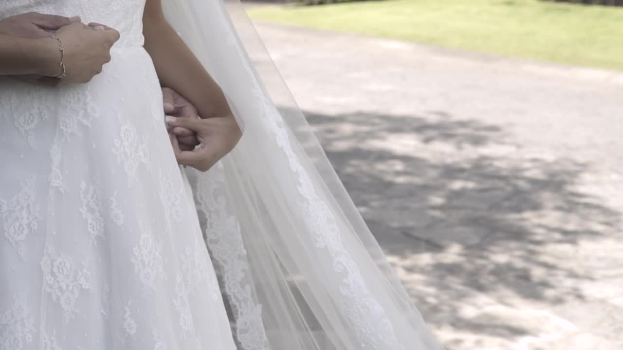 Stock Footage Wedding Couple Hugging In A Garden Live Wallpaper - Free Download