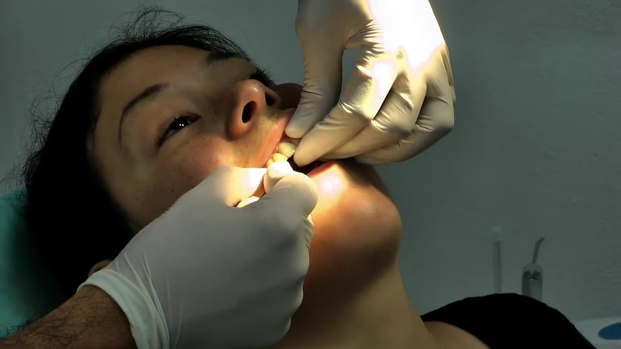 Stock Video Patient Under Review After Surgery Live Wallpaper - Free Download
