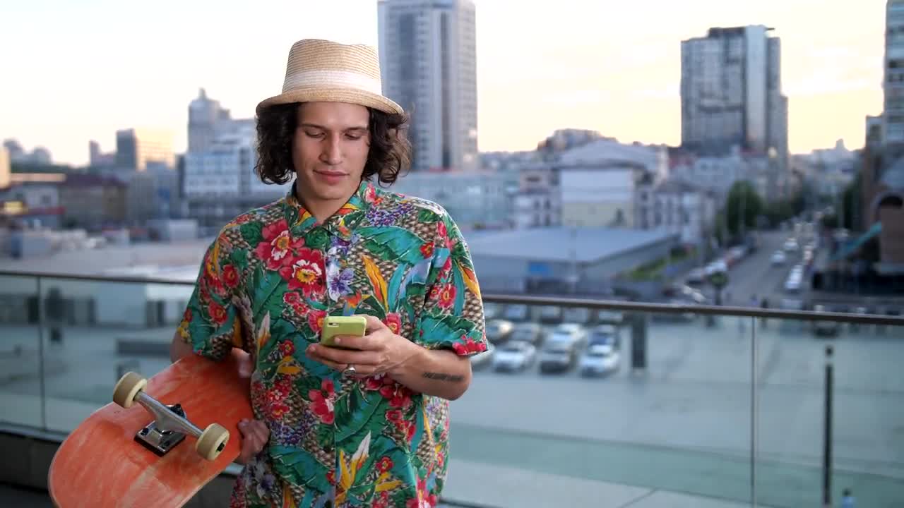 Free Video Stock Skater Checking His Phone Live Wallpaper - Free Download
