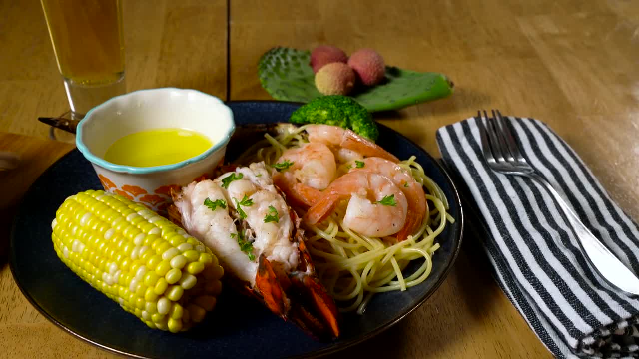 Free Stock Video Seafood Meal With Salad Live Wallpaper - Free Download