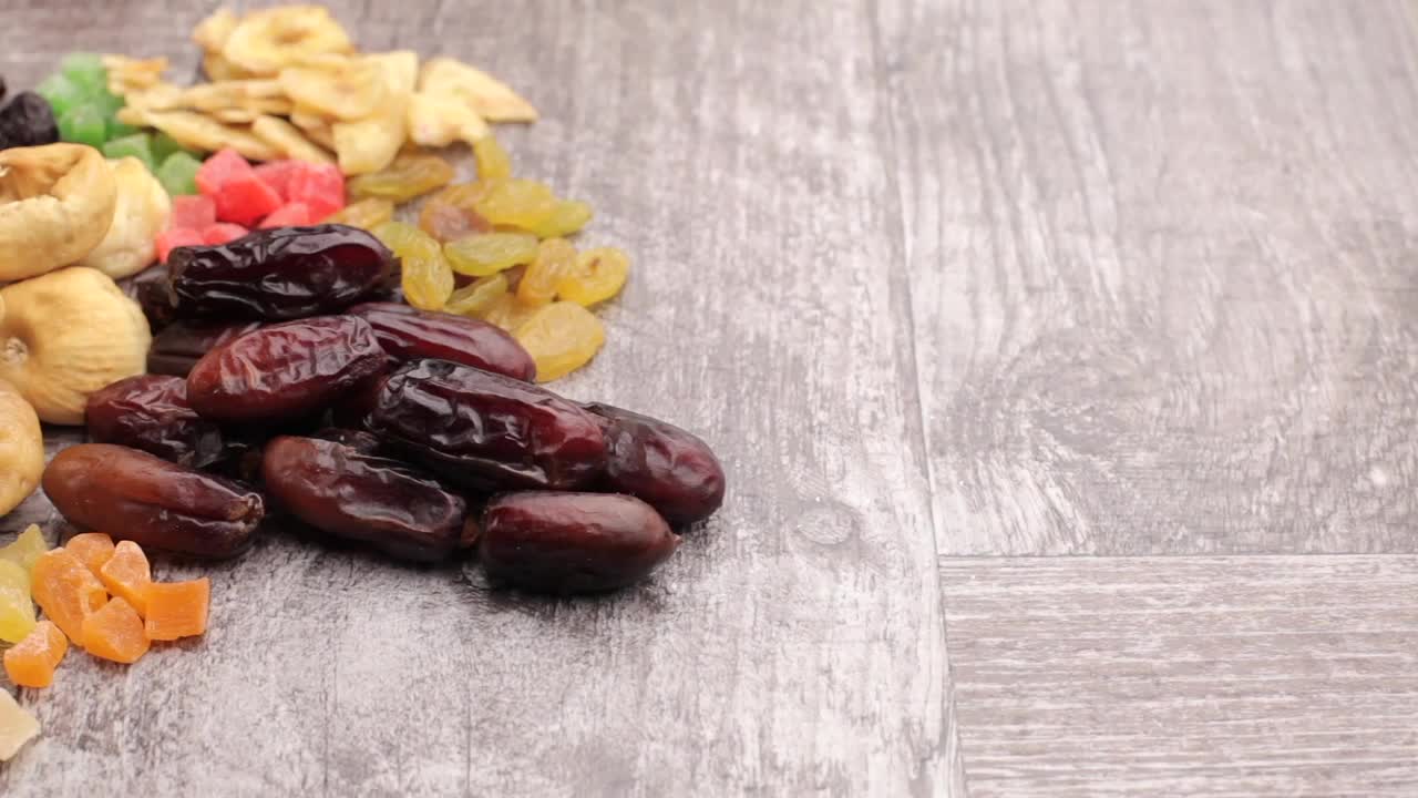 Stock Video Dried Fruit And Nuts Live Wallpaper For PC - Free Download