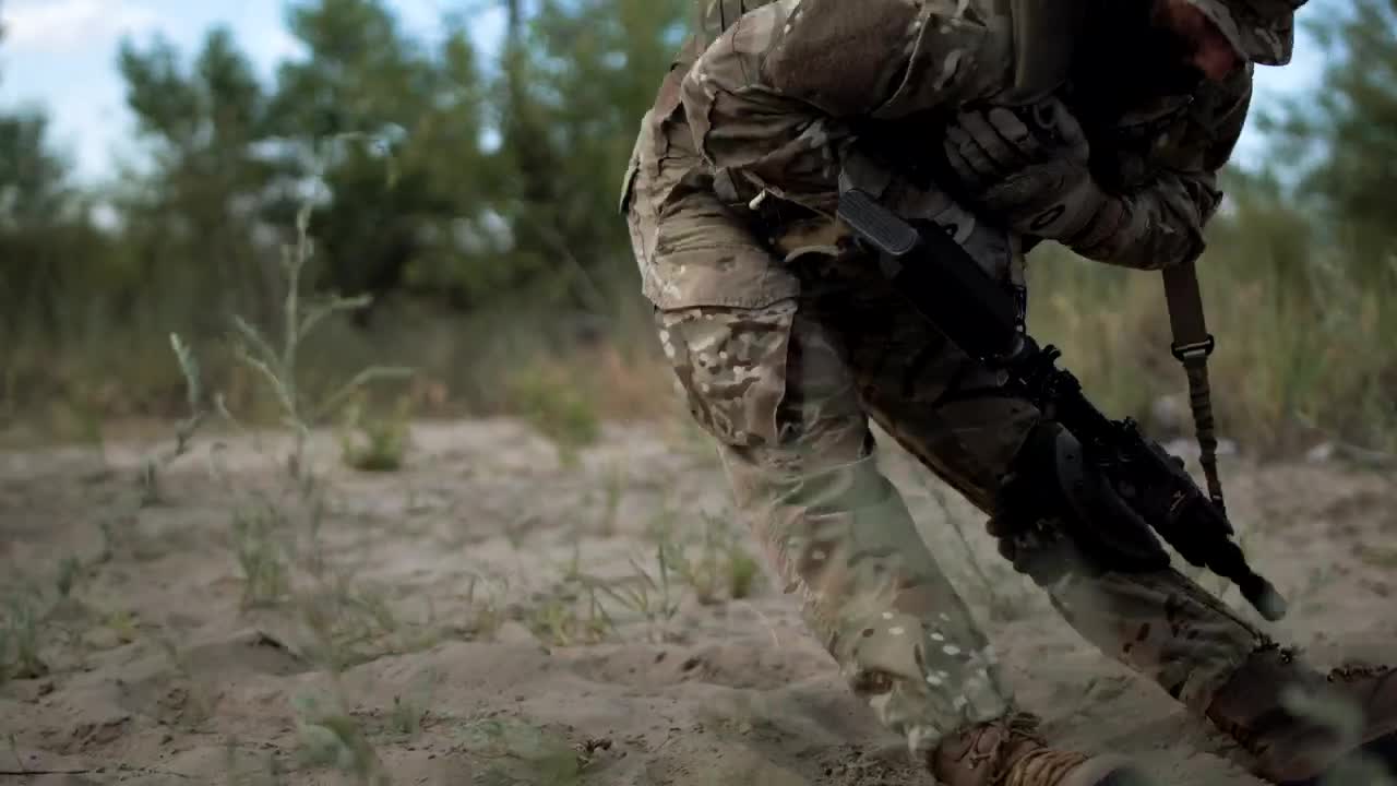 Stock Video Helping The Wounded Soldier Animated Wallpaper - Free Download
