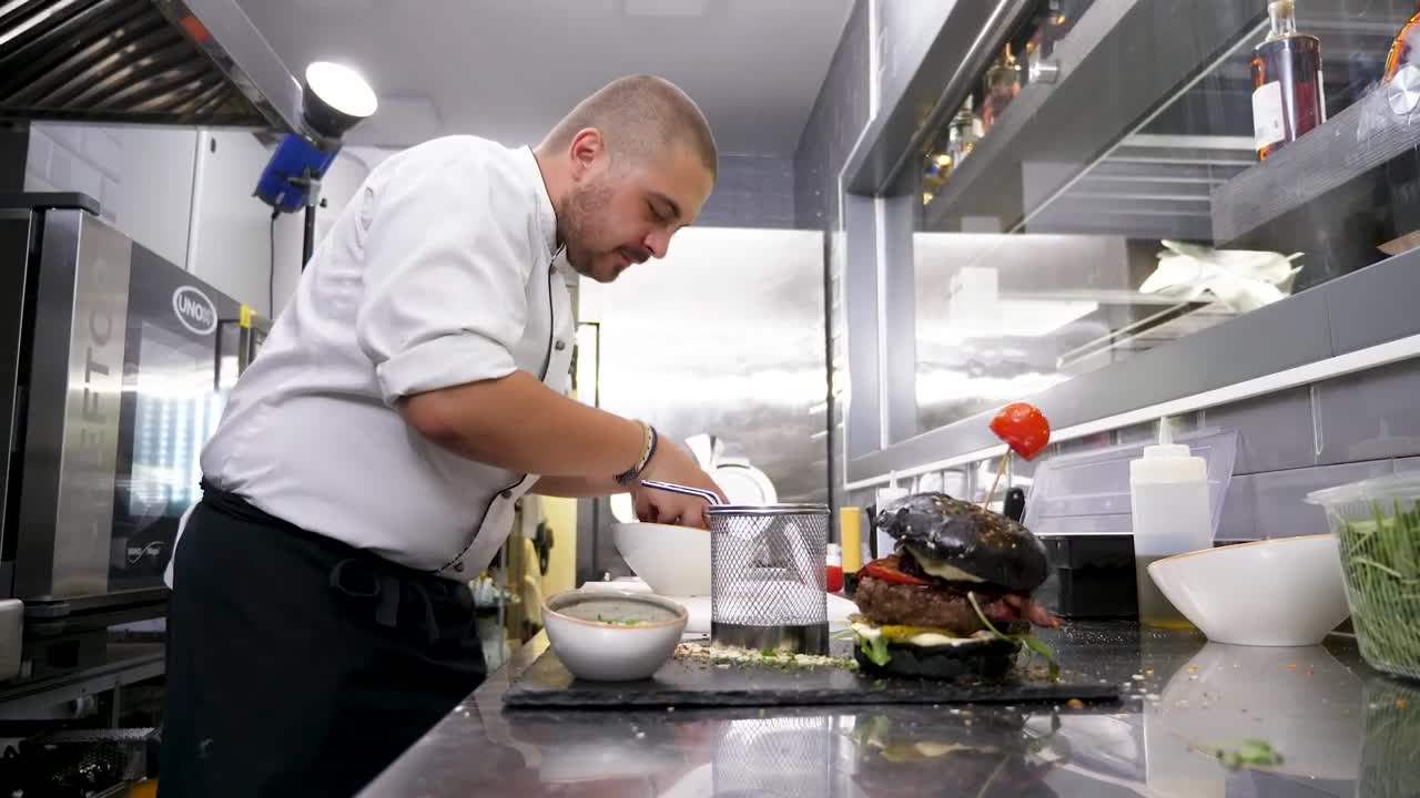 Video Stock Chef Preparing Fried Potatoes Live Wallpaper For PC - Free Download