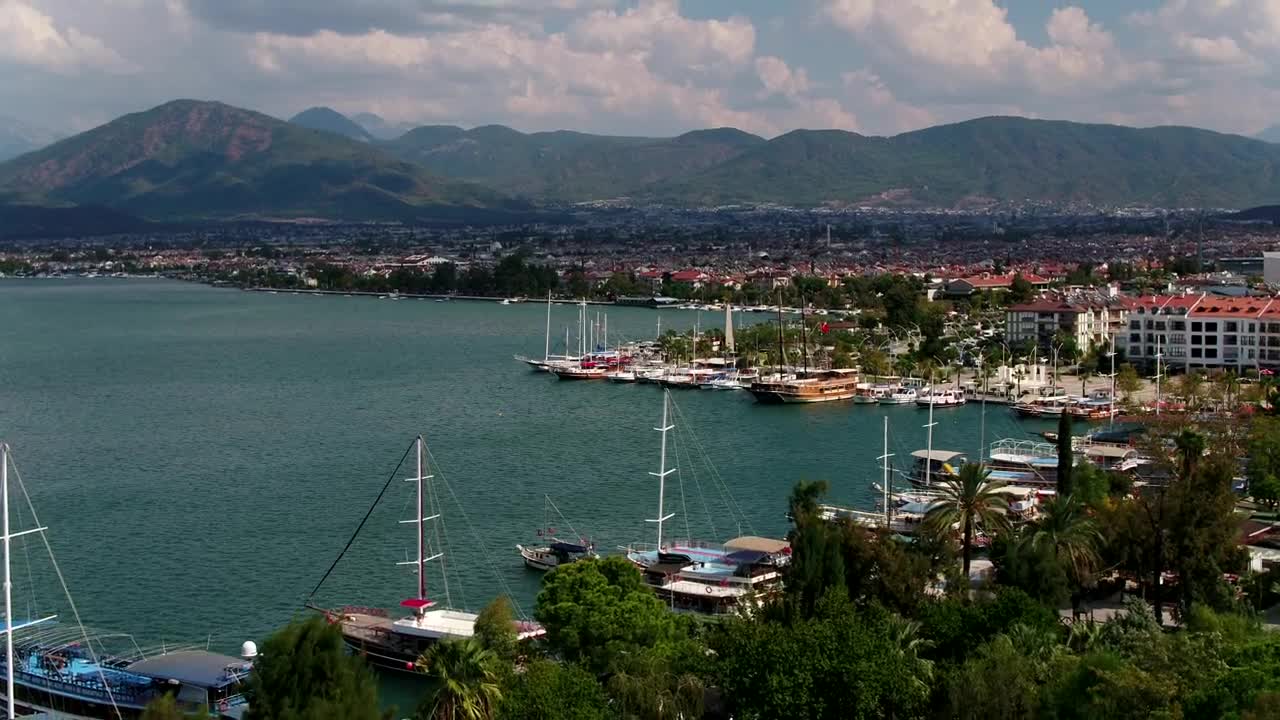 Free Stock Video Sailboats Anchored By A Town Live Wallpaper - Free Download