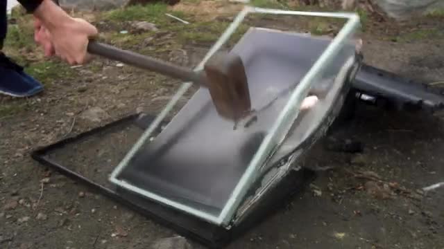 Free Video Stock Smashing An Old Tv With A Large Hammer Live Wallpaper - Free Download
