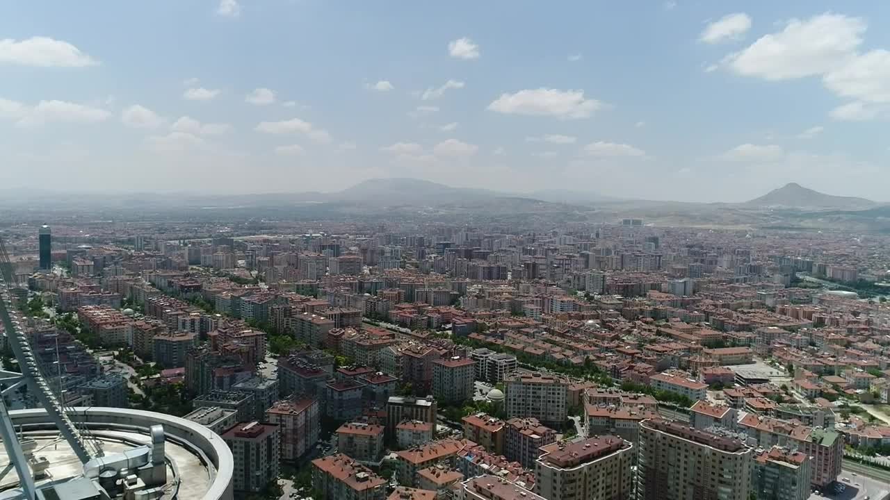 Free Video Stock tip of a skyscraper Live Wallpaper - Free Download