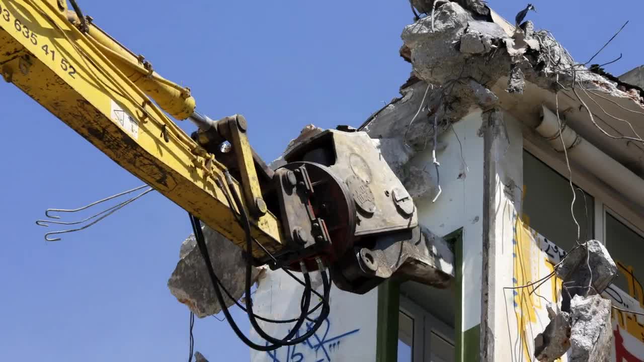 Stock Video Mechanical Clamp Destroying Buildin Animated Wallpaper - Free Download