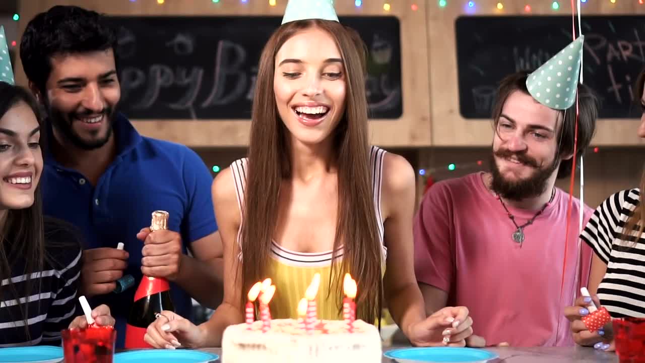 Stock Video Birthday Party With Friends Live Wallpaper For PC - Free Download