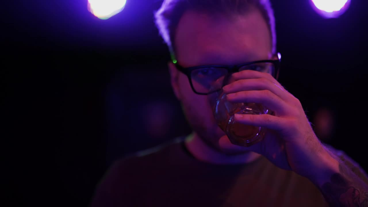 Stock Video Depressed Man Drinking In A Nightclub Live Wallpaper For PC - Free Download