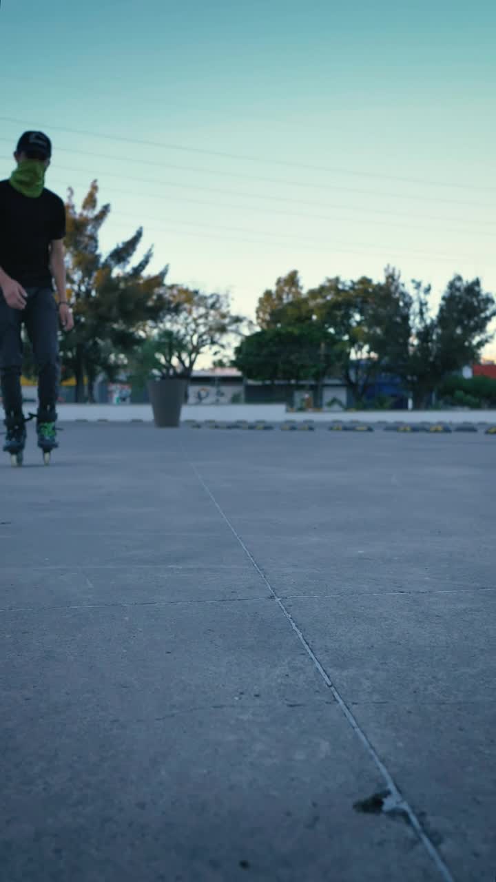 Free Stock Video Rolling On Roller Skates On The Ground Of A Parking Live Wallpaper - Free Download