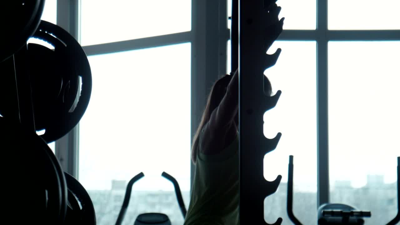Free Stock Video Silhouette Of A Woman Doing Exercise Live Wallpaper - Free Download