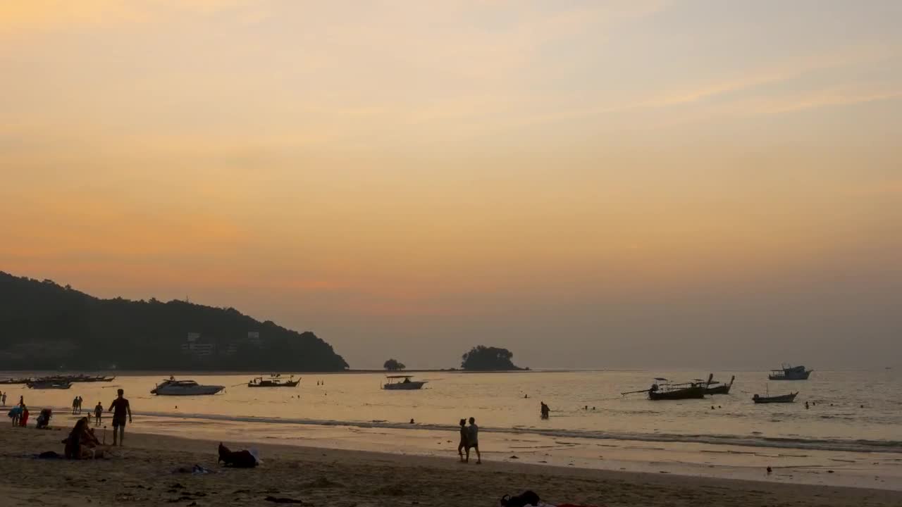 Stock Video Crowded Beach At Dusk Live Wallpaper For PC - Free Download